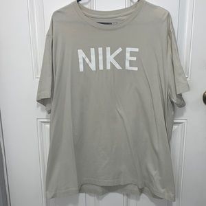 Nike tee